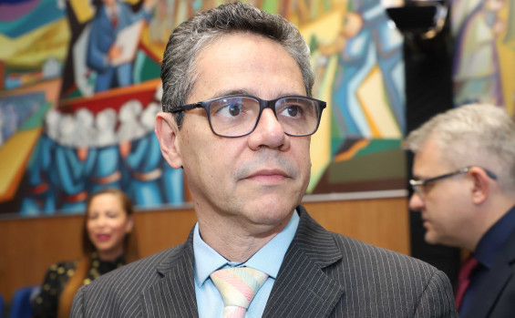 Governador Wanderlei Barbosa firma compromisso em prol do desenvolvimento e proteção das crianças tocantinenses