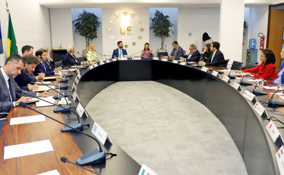 Vice-governador do Tocantins, Laurez Moreira, participa de encontro com representantes da União Europeia no Brasil 