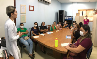 Servidores do Hospital e Maternidade Dona Regina recebem capacitação sobre aleitamento materno