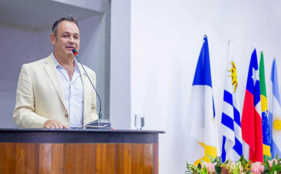 Vice-governador do Tocantins, Laurez Moreira, prestigia abertura da Assembleia Ordinária da União de Parlamentares Sul-Americanos e do Mercosul