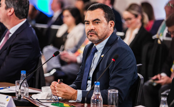 Governador Wanderlei Barbosa defende participação dos estados na reforma tributária, durante Fórum Nacional de Governadores