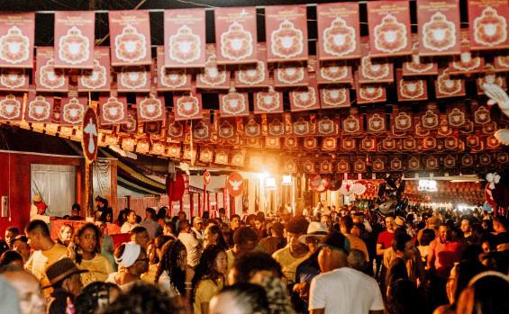 Festejo do Divino Espírito Santo move fé, religiosidade, solidariedade e cultura