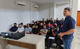 Agentes socioeducativos participam de capacitação sobre Central de Vaga