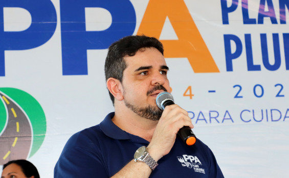 Na Consulta Pública do PPA em Colinas, o governador em exercício, Laurez Moreira, destaca a importância da população na construção de um planejamento de Governo 