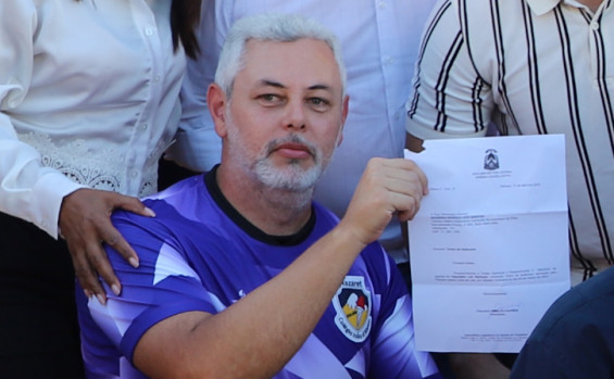 Governador em exercício, Laurez Moreira, assina ordem de serviço de R$ 1,6 milhão e autoriza início imediato na reforma do Ginásio Poliesportivo de Dianópolis