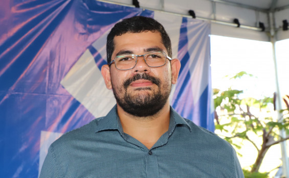 Governador em exercício, Laurez Moreira, assina ordem de serviço de R$ 1,6 milhão e autoriza início imediato na reforma do Ginásio Poliesportivo de Dianópolis