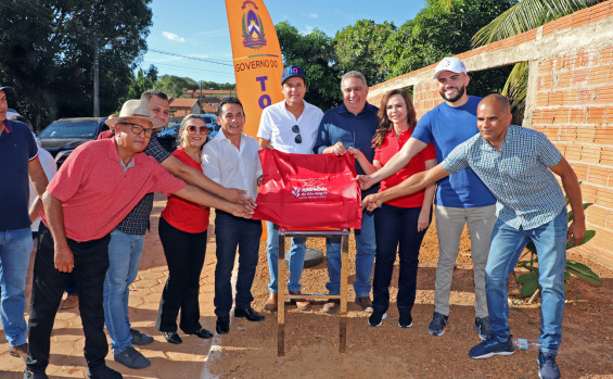 Governador em exercício, Laurez Moreira, inaugura obras com recursos do Governo do Tocantins em Santa Tereza e Aparecida do Rio Negro