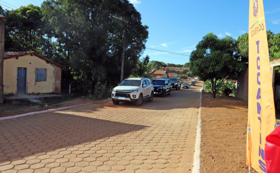 Governador em exercício, Laurez Moreira, inaugura obras com recursos do Governo do Tocantins em Santa Tereza e Aparecida do Rio Negro