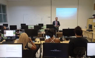 Delegado alerta sobre crimes virtuais em palestra para alunos da UFT, e reforça canais para denúncias