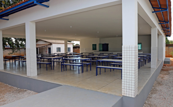 Governador em exercício, Laurez Moreira, entrega R$ 600 mil em obras na educação de Palmeirópolis