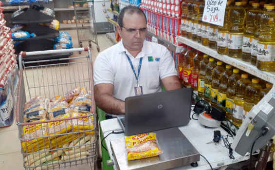 Agência de Metrologia realiza operação orientativa em supermercados varejistas e atacadistas