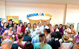 ‘Arraiá da UNACON’ leva alegria a pacientes em tratamento no HGP