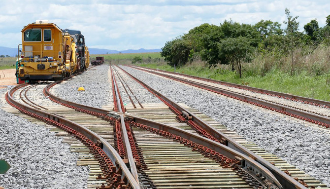 Governo do Tocantins comemora início da obra federal que ligará o porto de Ilhéus à Figueirópolis, integrando a Ferrovia Oeste-Leste à Ferrovia Norte-Sul