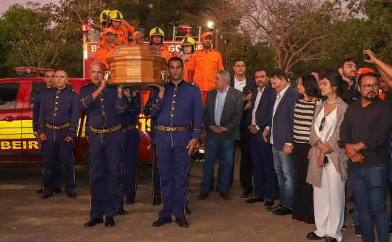 Governador Wanderlei Barbosa presta última homenagem e destaca legado do ex-governador Siqueira Campos 
