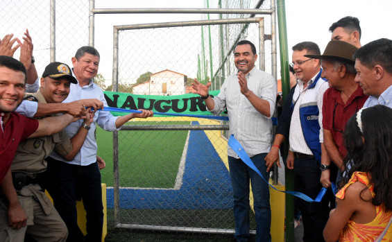 Em Recursolândia, governador Wanderlei Barbosa prestigia programação de aniversário e entrega primeiros títulos de regularização fundiária da cidade