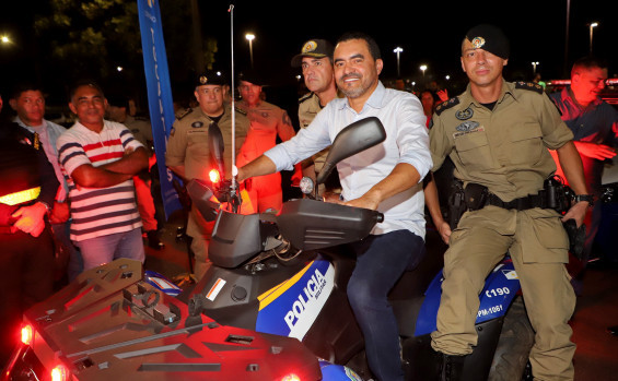 Governador Wanderlei Barbosa participa de passagem de comando do 6º Batalhão da PM e entrega equipamentos e viaturas para a corporação