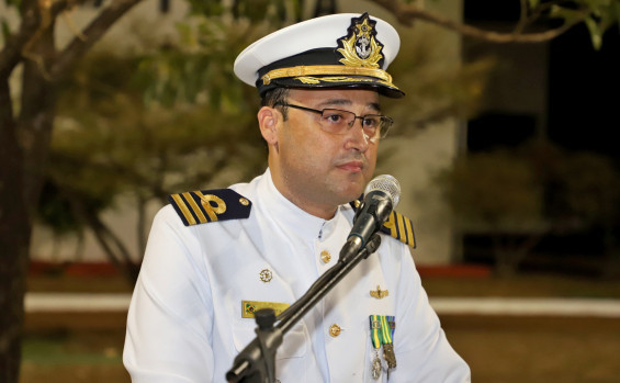 Governador Wanderlei Barbosa prestigia solenidade de transmissão do cargo de Capitão da Marinha no Tocantins