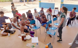 Governo do Tocantins promove oficina sobre o uso sustentável do capim-dourado e do buriti na comunidade quilombola Barra do Aroeira