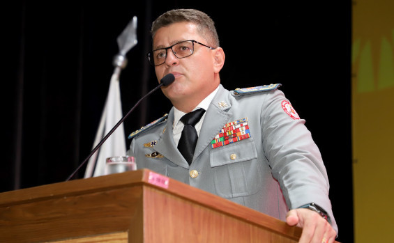 Vice-governador Laurez Moreira é homenageado com a comenda da Ordem do Mérito Imperador Dom Pedro II do Corpo de Bombeiros e destaca trabalho da corporação