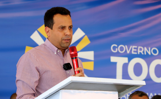 Em Ananás, governador Wanderlei Barbosa entrega escola, avaliada em R$ 5,5 milhões, à comunidade