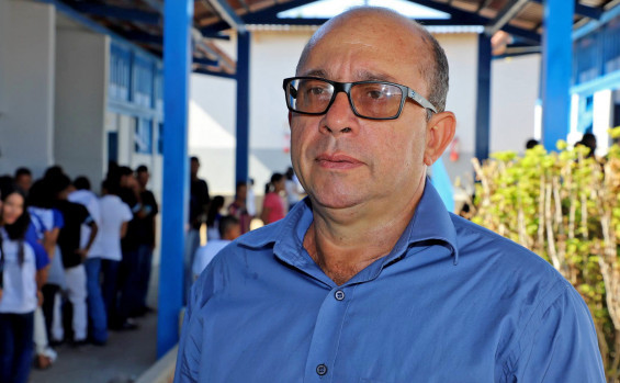 Com investimento de R$ 1,5 milhão, governador Wanderlei Barbosa inaugura reforma geral de escola estadual em Piraquê e entrega equipamentos
