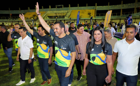 Em Araguaína, governador Wanderlei Barbosa participa da abertura da 32ª edição dos Jogos Estudantis do Tocantins