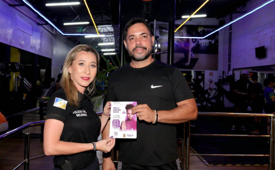 Policias Civil e Militar reforçam conscientização sobre não violência contra a mulher em Araguaína durante programação do Agosto Lilás