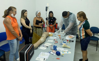 Enfermeiros do HRG são habilitados para realização de punção intraóssea