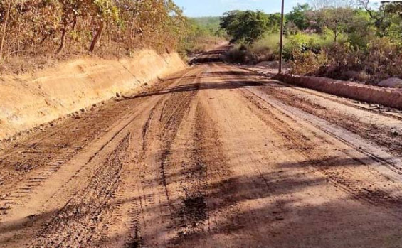 Governo do Tocantins avança nas obras de manutenção de trechos com ladeira na rodovia TO-020, na região de Centenário