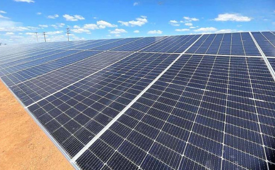 Governo do Tocantins conclui mais de 70% da obra de implantação da usina de energia fotovoltaica no Distrito de Irrigação Manuel Alves