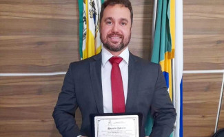 Delegado de Miranorte recebe moção de aplausos da Câmara de Vereadores