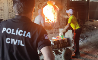 Em Guaraí, Polícia Civil incinera 94 quilos de pasta base de cocaína