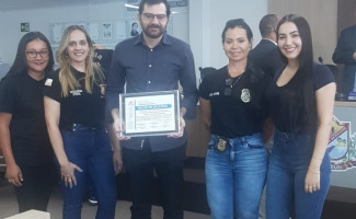 Policiais Civis da 9ª Delegacia de Atendimento à Mulher e Vulneráveis de Gurupi recebem moção de aplausos da Câmara Municipal da cidade