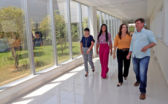 Governo do Tocantins consolida parceria com Hospital de Amor de Palmas, em visita da primeira-dama Karynne Sotero