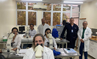 LACEN-TO capacita profissionais para diagnóstico parasitológico da Leishmaniose Tegumentar Americana