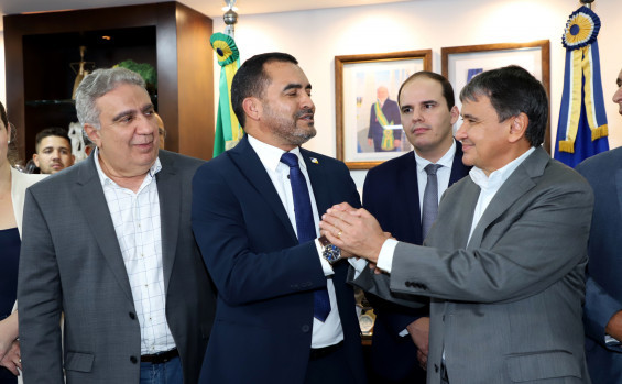 Governador Wanderlei Barbosa recebe ministro Wellington Dias no Palácio Araguaia, que anuncia a liberação de R$ 5,6 milhões para aquisição de alimentos no Estado