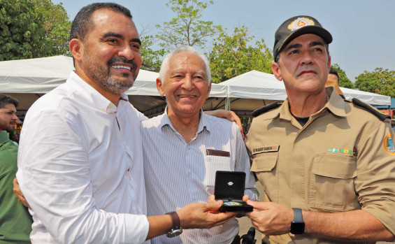 Governador Wanderlei Barbosa celebra os 35 anos do Tocantins em evento da Polícia Militar, em Porto Nacional