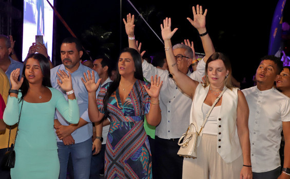 Governador Wanderlei Barbosa e milhares de tocantinenses prestigiam shows do segmento gospel na comemoração dos 35 anos do Tocantins