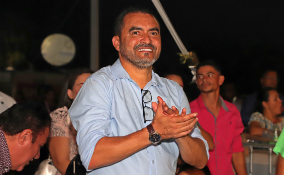 Governador Wanderlei Barbosa e milhares de tocantinenses prestigiam shows do segmento gospel na comemoração dos 35 anos do Tocantins