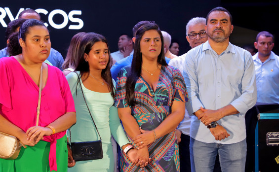Governador Wanderlei Barbosa e milhares de tocantinenses prestigiam shows do segmento gospel na comemoração dos 35 anos do Tocantins