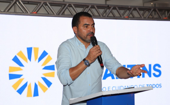 Governador Wanderlei Barbosa prestigia VII Expoagra de Augustinópolis e realiza entrega de produtos agrícolas para fortalecer o plantio na região do Bico do Papagaio