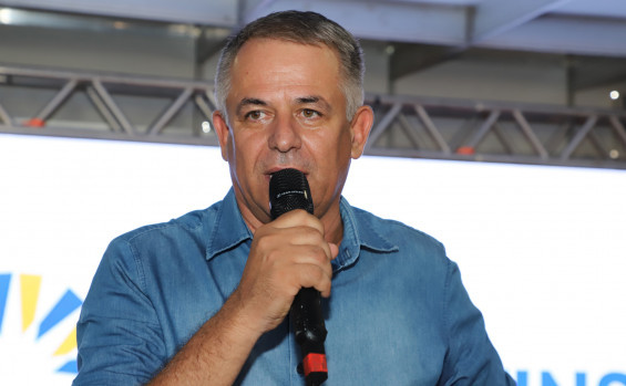 Governador Wanderlei Barbosa prestigia VII Expoagra de Augustinópolis e realiza entrega de produtos agrícolas para fortalecer o plantio na região do Bico do Papagaio