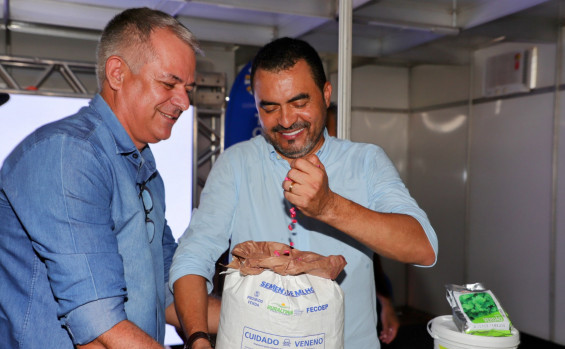 Governador Wanderlei Barbosa prestigia VII Expoagra de Augustinópolis e realiza entrega de produtos agrícolas para fortalecer o plantio na região do Bico do Papagaio