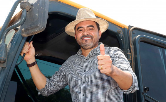 Com investimento de mais de R$ 23 milhões, governador Wanderlei Barbosa assina Ordem de Serviço para reestruturação de parque onde é realizada a Agrotins