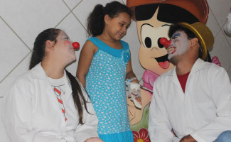 Hospital Regional de Gurupi realiza ações alusivas ao Outubro Rosa e ao Dia das Crianças