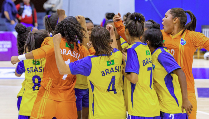 Secretaria Estadual de Educação - Estudantes goianos participam de Campeonato  Mundial Escolar de Futsal, na Sérvia