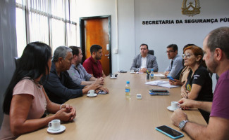 SSP-TO discute ações de segurança com moradores da orla de Palmas