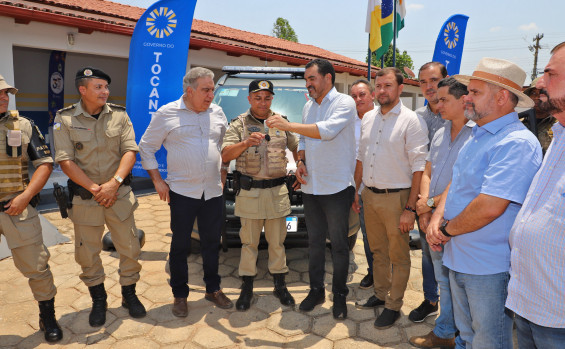 Em Filadélfia, governador Wanderlei Barbosa inaugura posto fiscal, unidade da PM e pavimentação