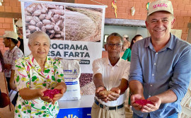 Governo do Tocantins entrega 15 toneladas de sementes para agricultores familiares