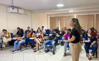 Hospital e Maternidade Dona Regina realiza Curso de Atenção Humanizada ao Recém-Nascido Prematuro de Baixo Peso   